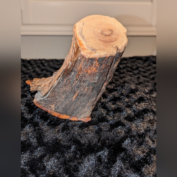 Handcrafted Folkart Wooden Old Man - Picture 7 of 8